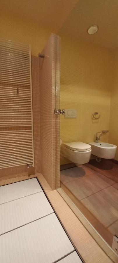 Daisy Apartment In Centro A كومو المظهر الخارجي الصورة