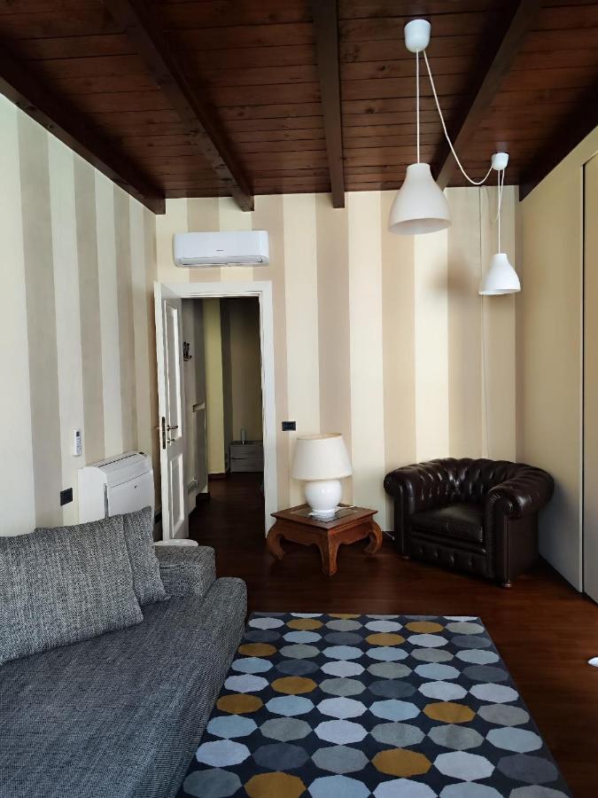 Daisy Apartment In Centro A كومو المظهر الخارجي الصورة